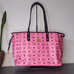 MCM Reversible Shopper Tote - Bubblegum Pink Visetos Rare Black & White Interior